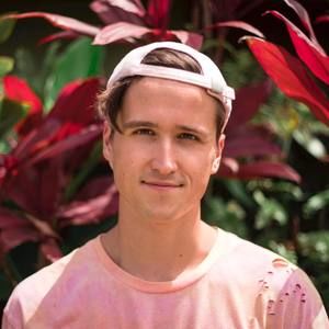 Meet your Posher, Cameron